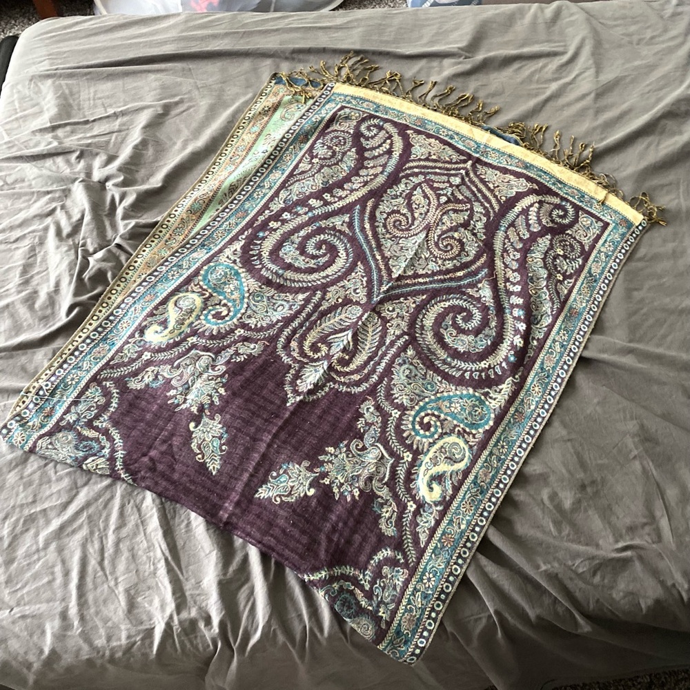 (2) Reversible Green Purple Pashminas